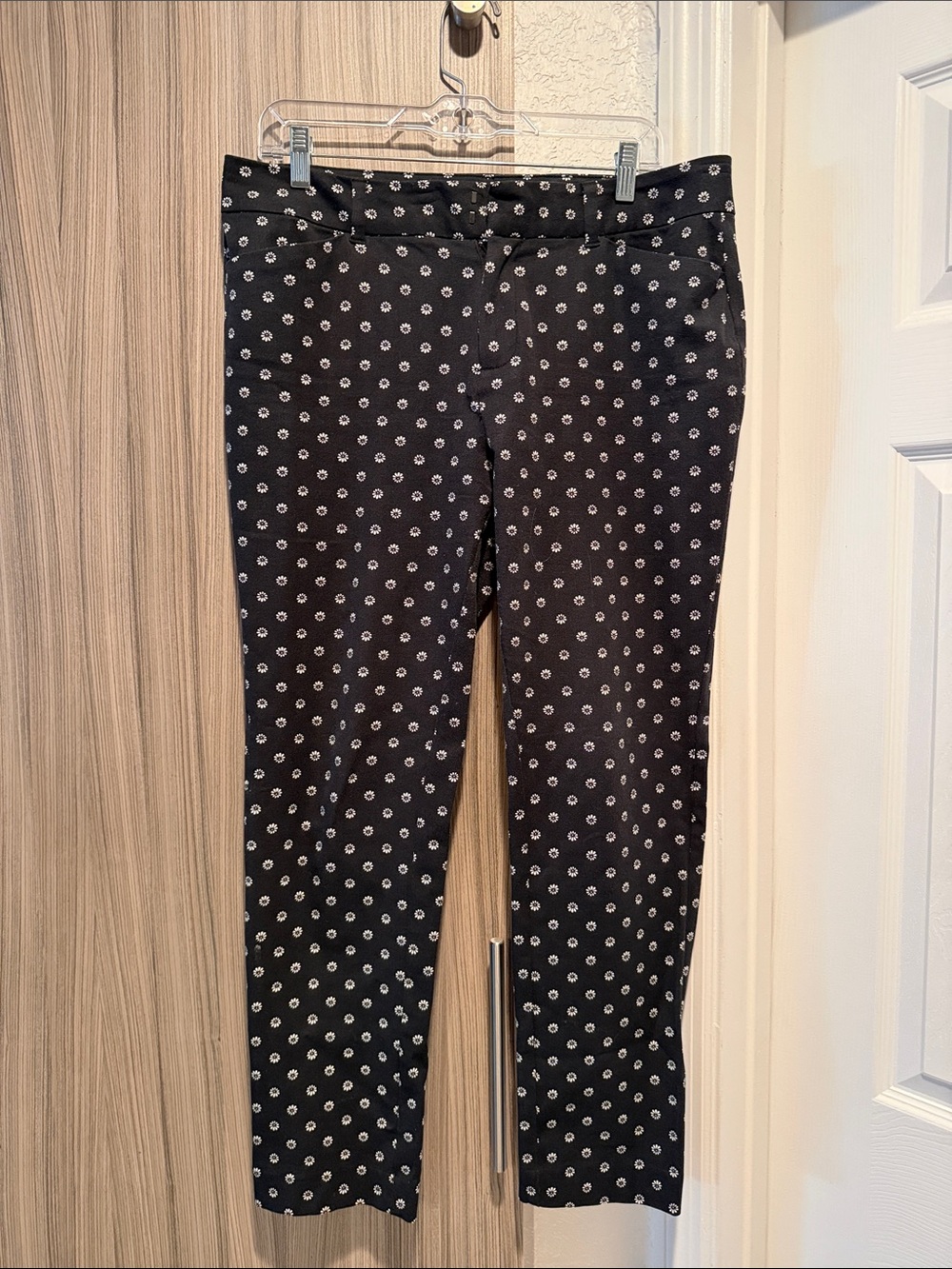Faded Glory Black Ankle Pants with White Dot Floral Print